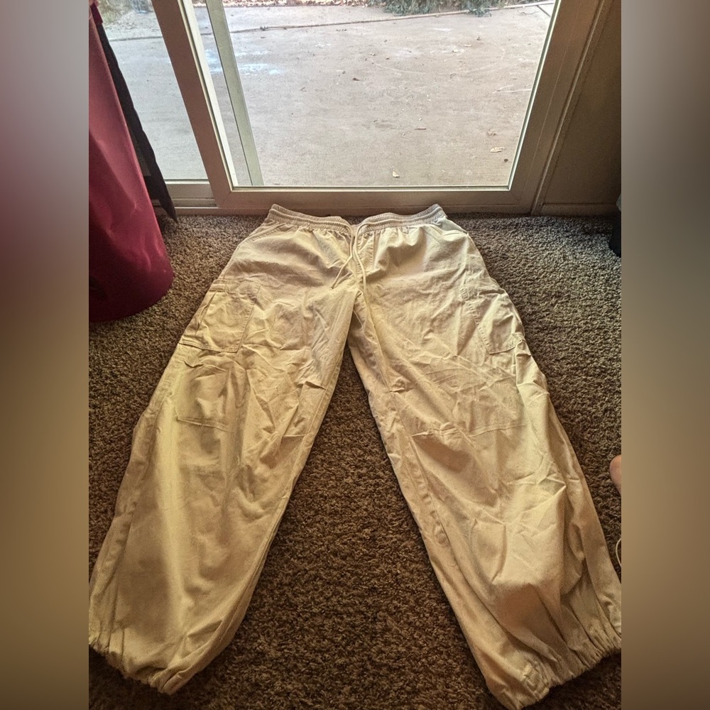No Boundaries Men's Tan Joggers NWOT